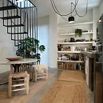 Serranos Apartman *