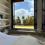 Serranos Apartament